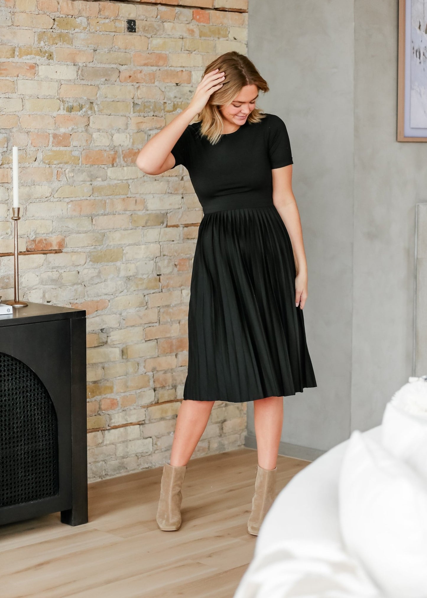 Emersyn Pleated Midi Dress – Black IC Dresses by Inherit Co.
