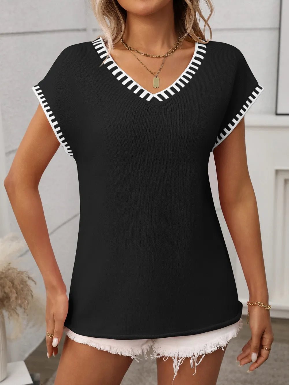 Contrast Trim V - Neck Short Sleeve Knit Top – Black by Simply Love