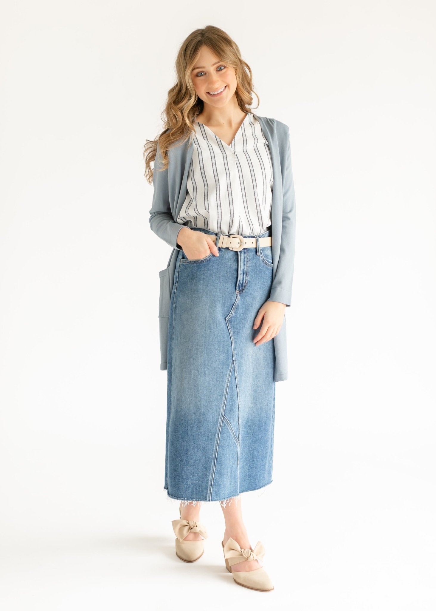 Madison Striped V - neck Short Sleeve Flowy Top – XS IC Tops by Inherit Co.
